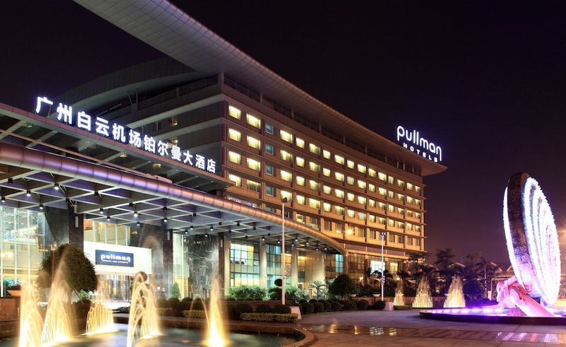 Pullman Guangzhou Baiyun Airport (wow)