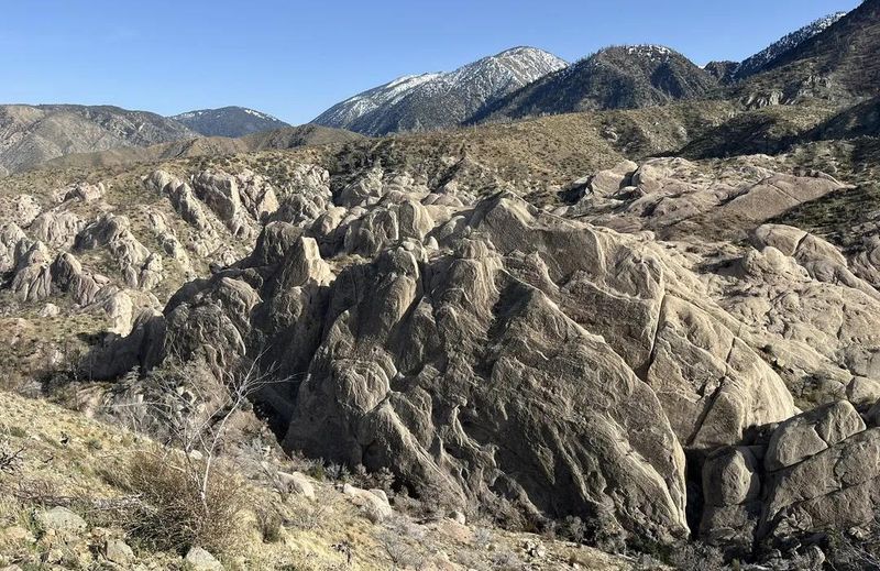 Devil's Punchbowl Loop Trail