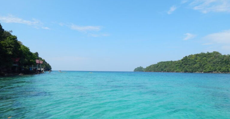 I’ve Explored 18 Secret Vacation Spots Most Travelers Miss And 2 That Are Barely On The Map Anymore