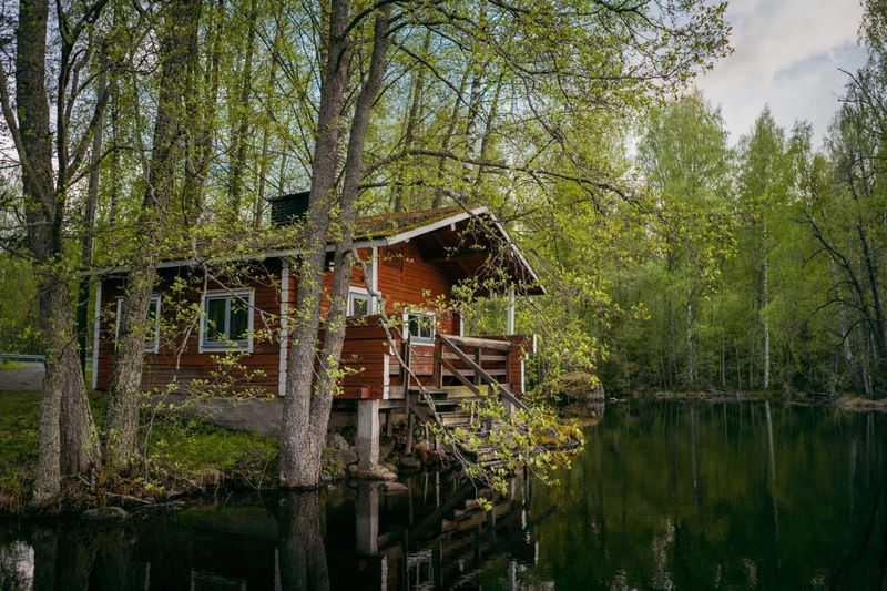 Finnish Lakeside Sauna Cottage