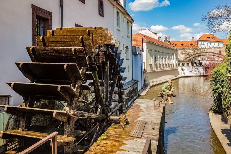 Kampa Island's Devil's Stream