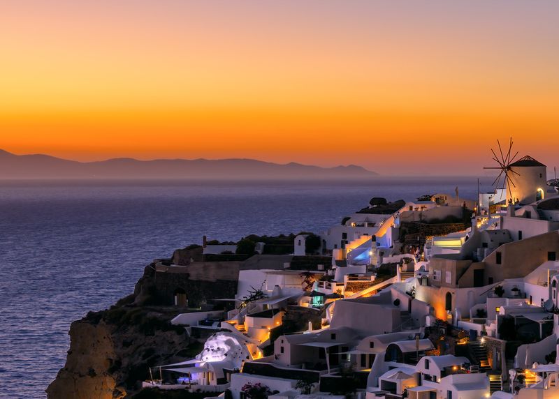 Santorini: Romantic Whitewashed Paradise