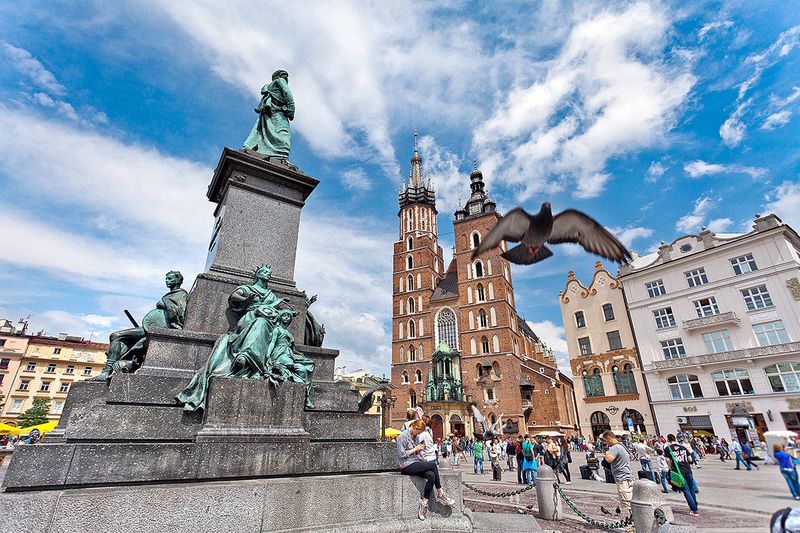 Krakow: Poland's Medieval Bargain