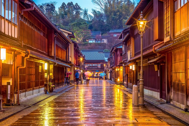 Kanazawa's Higashi Chaya District