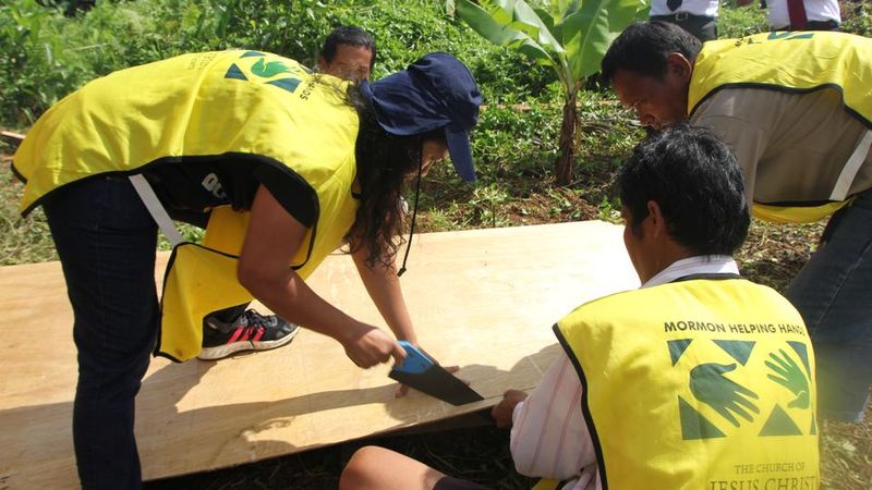 Typhoon Recovery Team In The Philippines