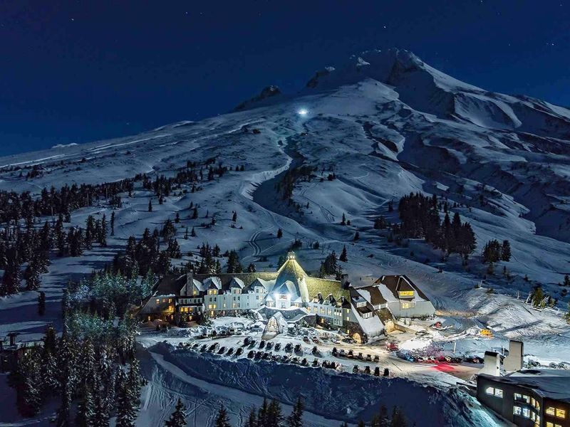 Timberline Lodge - The Shining