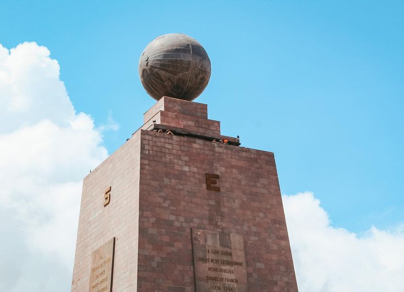 Mitad del Mundo: Straddling the Equator