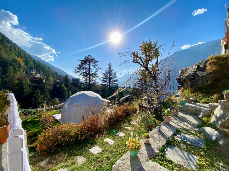 Himalayan Mountain Refuge: Eco-Friendly To A Fault