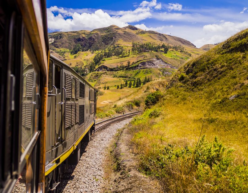 Nariz del Diablo: Devil's Nose Train Ride