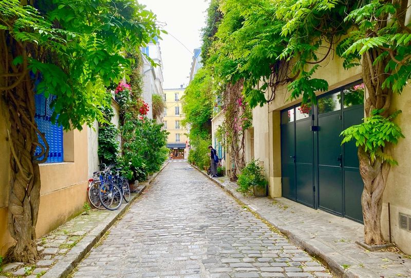 Rue des Thermopyles