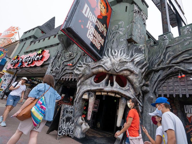 Niagara Falls, Canada: Natural Wonder, Unnatural Tourist Trap