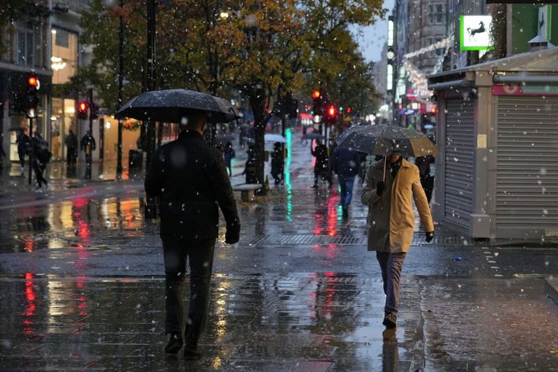 London, England: Gray Skies and Slushy Streets