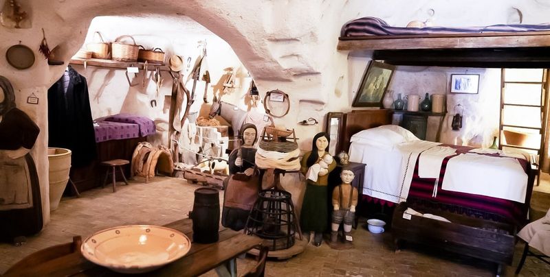 Casa Grotta - Authentic Cave Life Recreation