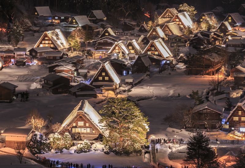 Paradise: Shirakawa-go, Japan's Snow Country Sanctuary