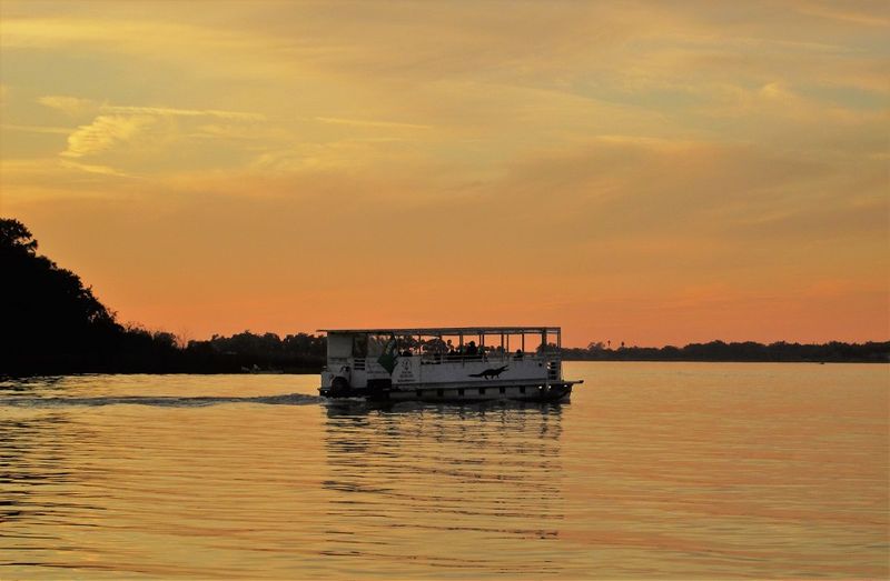 Relaxing Boat Tours