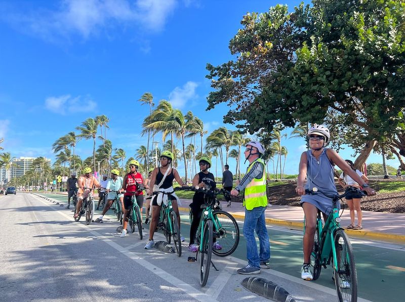 South Beach's Vibrant Cycling Scene