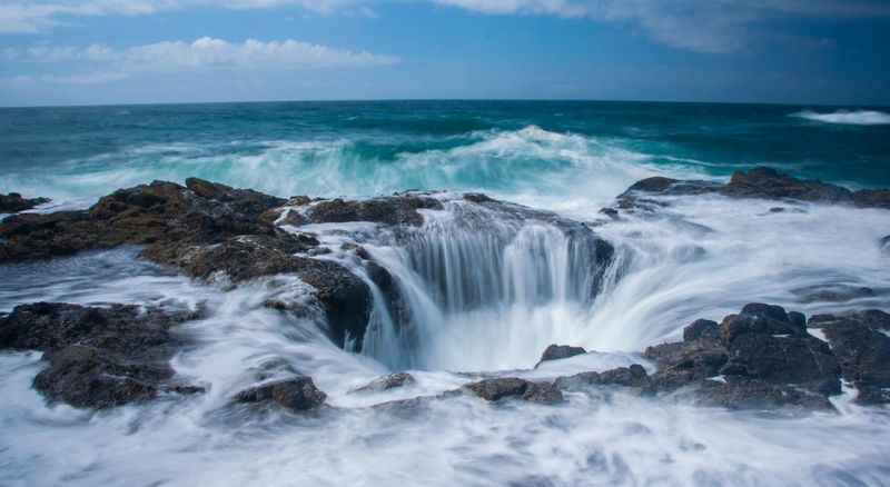 Thor's Well, Oregon