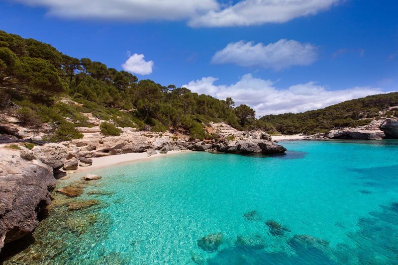 Cala Mitjana, Menorca