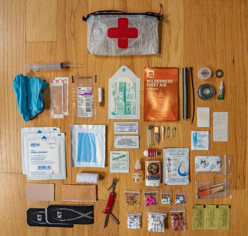Pack an Emergency Business Kit