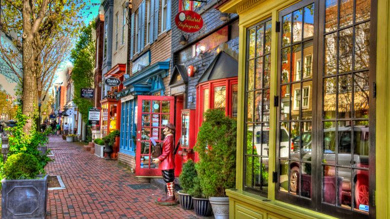 Old Town Alexandria's Riverside Charm