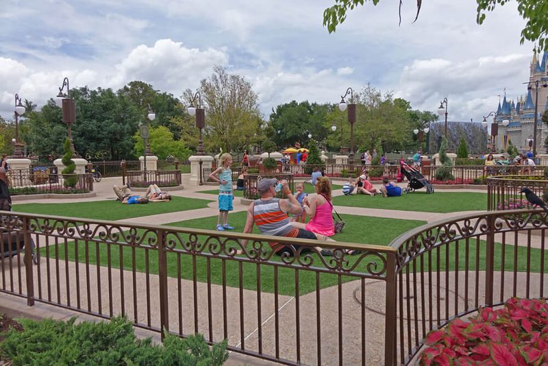 Schedule Downtime Between Attractions