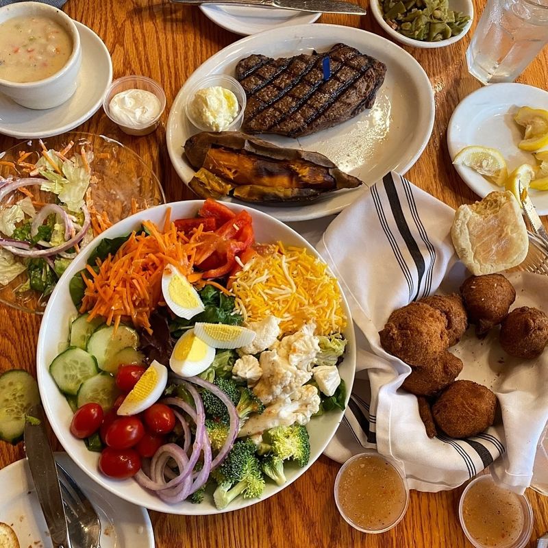 Feast on Southern Mountain Cuisine