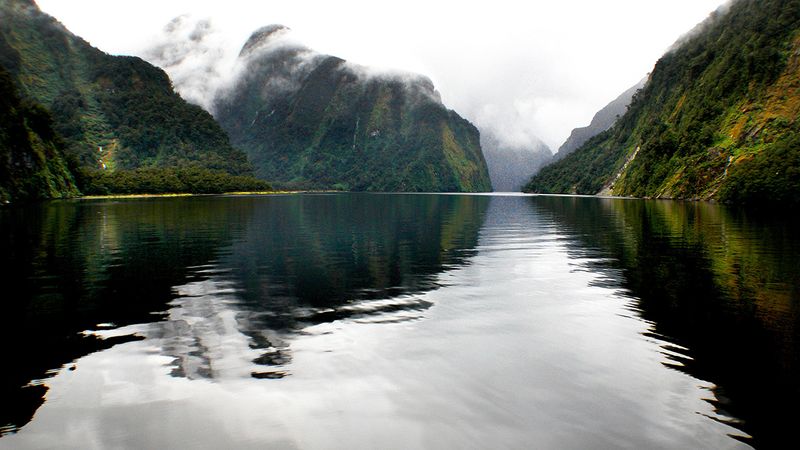 New Zealand's Milford Sound Majesty