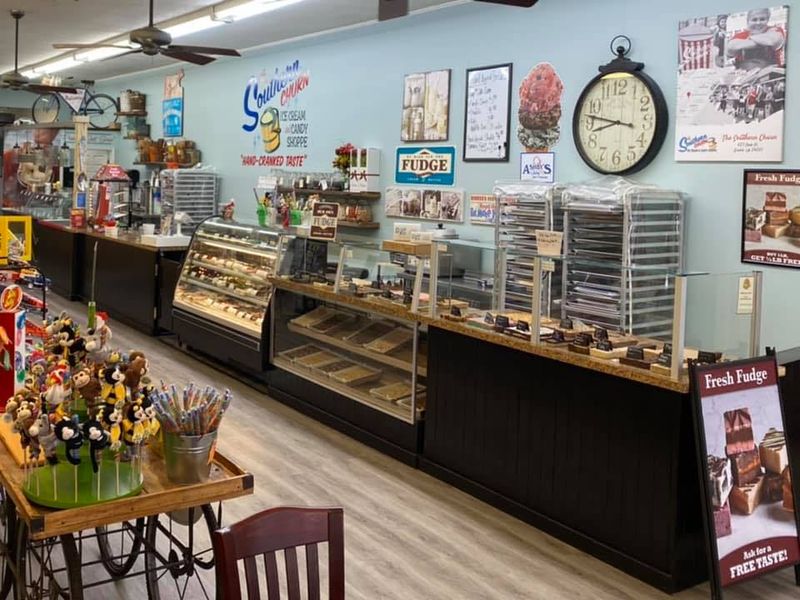 Find Antiques And Home Décor At The Southern Churn