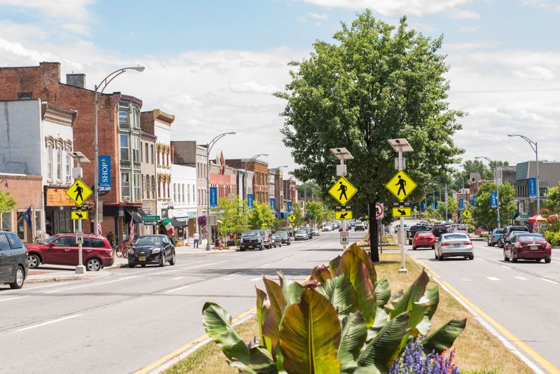 Canandaigua: Small Town, Big Hearts