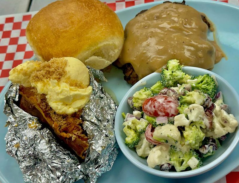 Experience Local Flavors At Janice's Diner