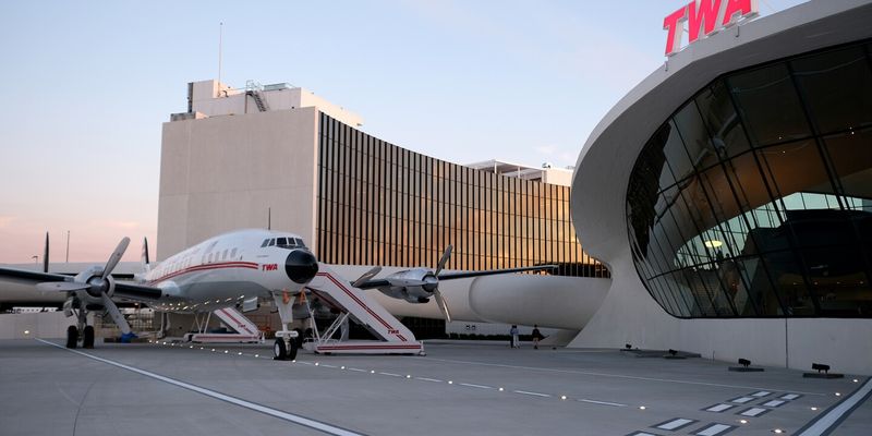 TWA Hotel, JFK (wow)