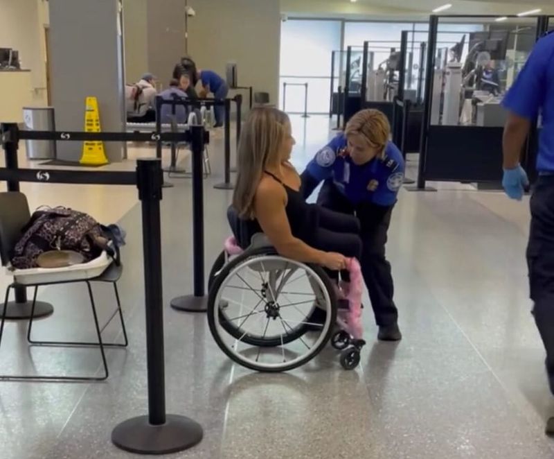 Faking Need for Special Assistance