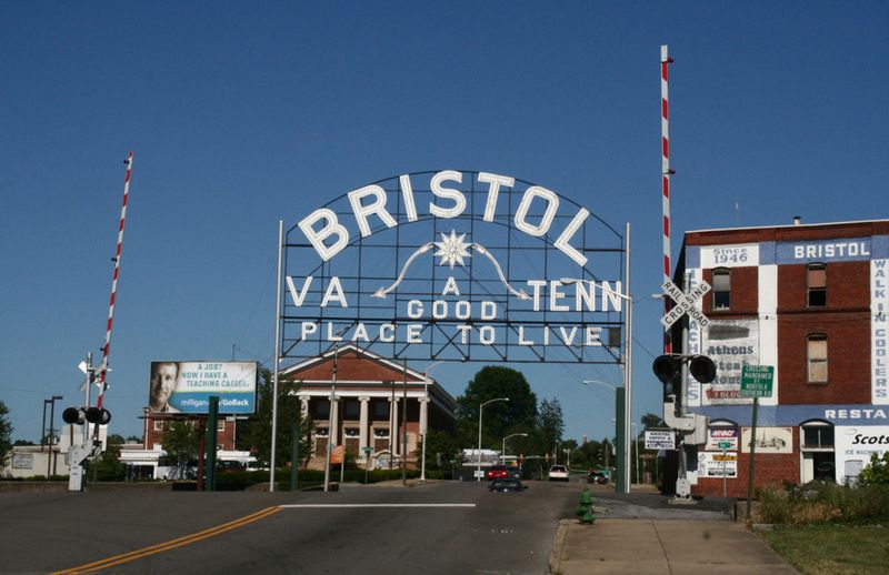 A Historic Main Street That Straddles Two States