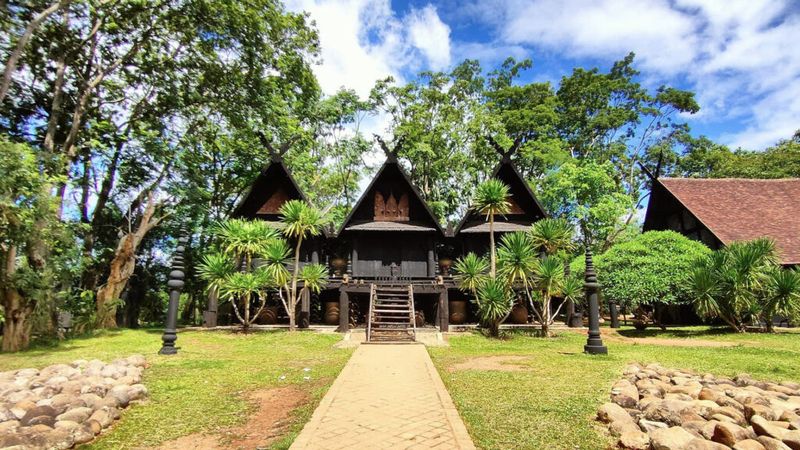 Baan Dam Museum (Black House)
