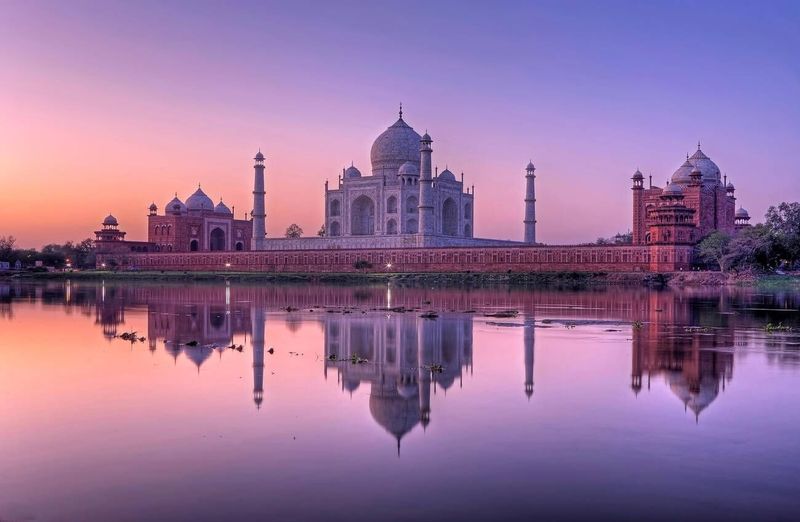 The Taj Mahal's Optical Illusions