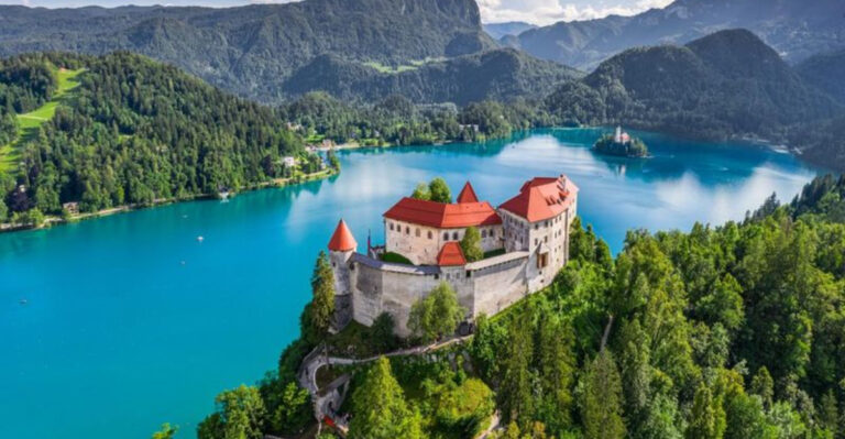 These 11 Picturesque Towns Look Like They Are From A Disney Movie