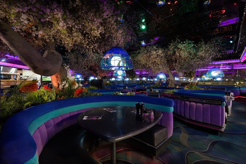 Peppermill Restaurant & Fireside Lounge