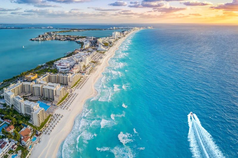 Cancún: Mexico Without the Mexico