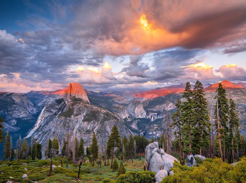 Yosemite: Valley of Granite Wonders
