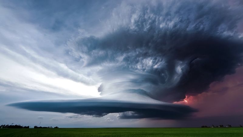 Tornado Alley (Oklahoma, Kansas, Nebraska)